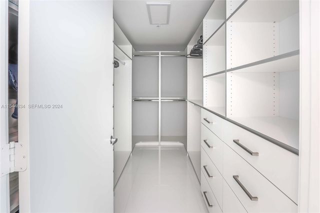 17301 Biscayne Boulevard 1201, North Miami Beach, FL 33160