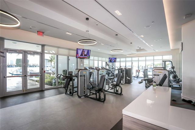 17301 Biscayne Boulevard 1201, North Miami Beach, FL 33160