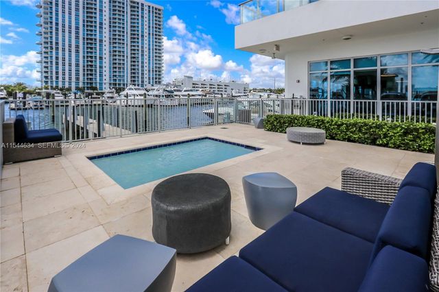 17301 Biscayne Boulevard 1201, North Miami Beach, FL 33160
