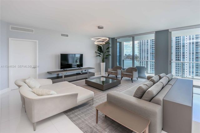 17301 Biscayne Boulevard 1201, North Miami Beach, FL 33160