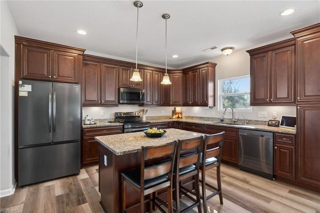 547 Marchant RD, Norfolk, VA 23505