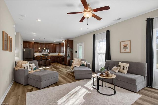 547 Marchant RD, Norfolk, VA 23505