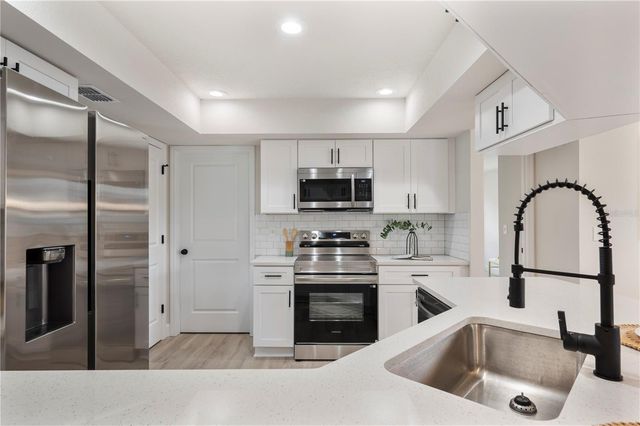 5190 STARLING DRIVE, Mulberry, FL 33860