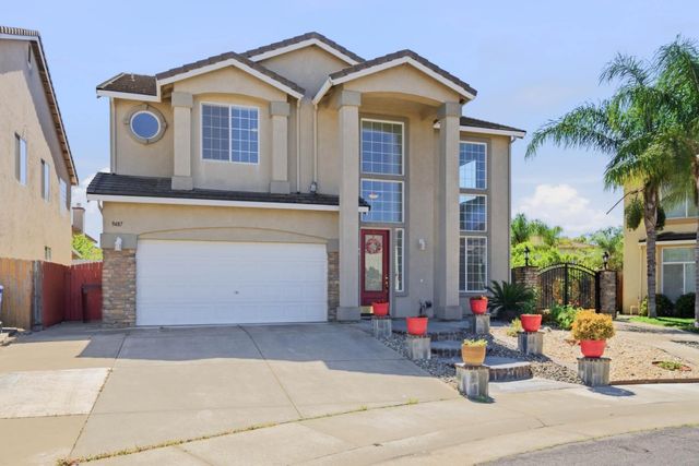 9487 Winding River Way, Elk Grove, CA 95624