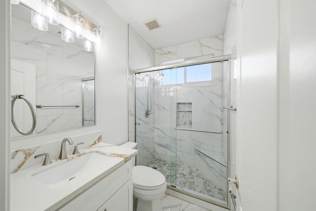 9487 Winding River Way, Elk Grove, CA 95624