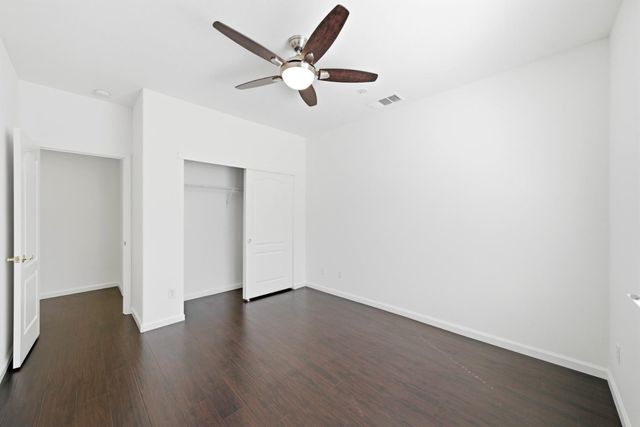 9487 Winding River Way, Elk Grove, CA 95624