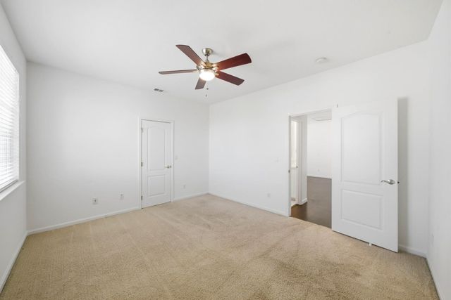 9487 Winding River Way, Elk Grove, CA 95624