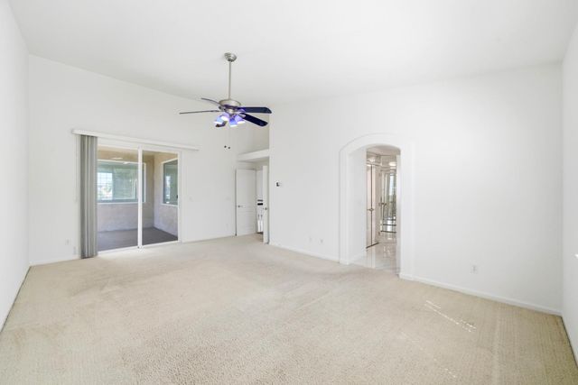 9487 Winding River Way, Elk Grove, CA 95624