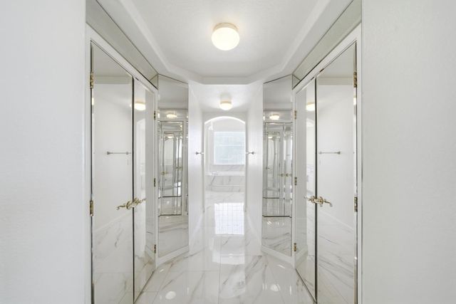 9487 Winding River Way, Elk Grove, CA 95624