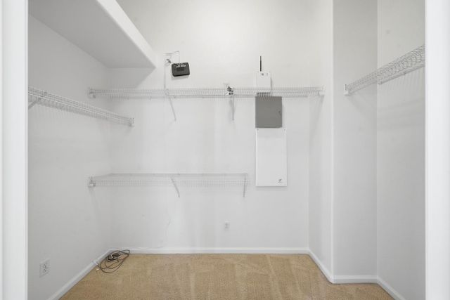 9487 Winding River Way, Elk Grove, CA 95624