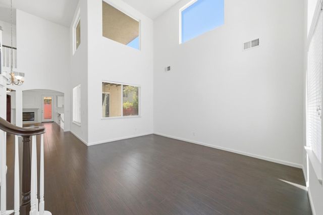 9487 Winding River Way, Elk Grove, CA 95624