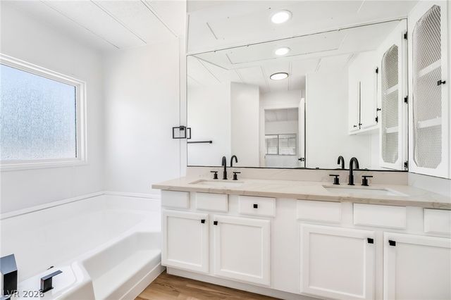 5358 Tupelo Lane, Las Vegas, NV 89122