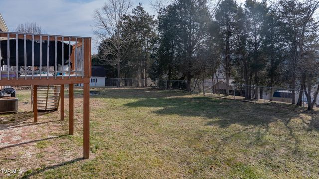 149 Ashley Dr, Mount Carmel, TN 37645