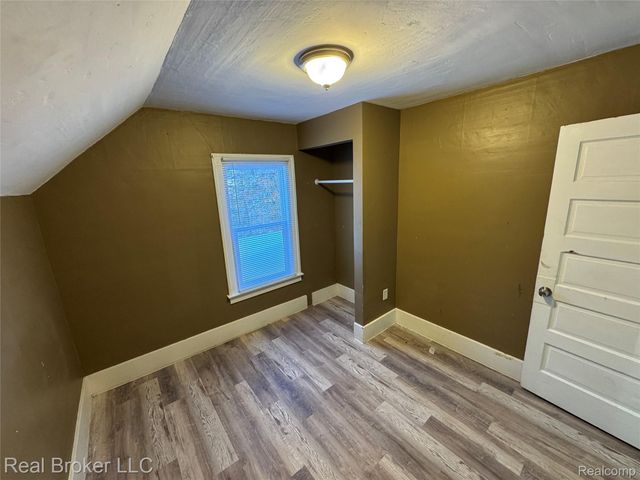 86 Hamilton Street, Pontiac, MI 48342