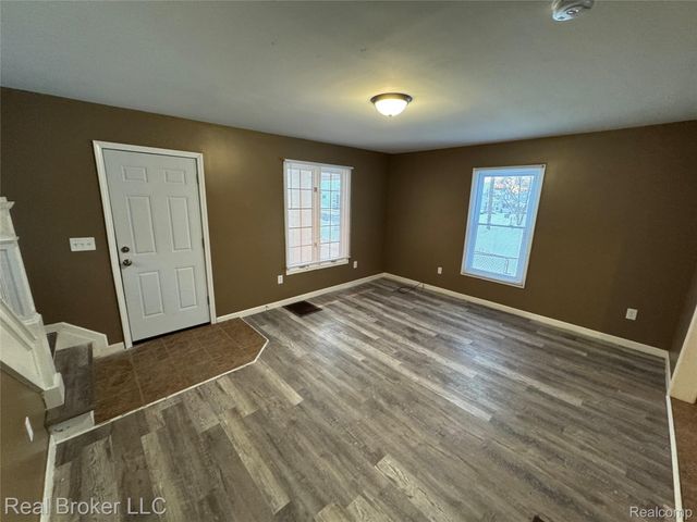 86 Hamilton Street, Pontiac, MI 48342