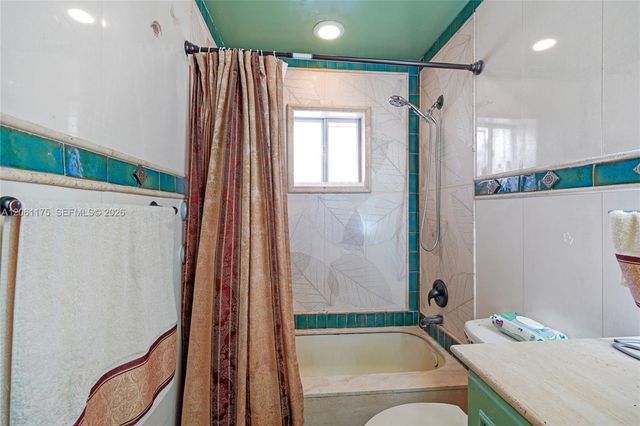 20504 NW 19th Avenue, Miami Gardens, FL 33056
