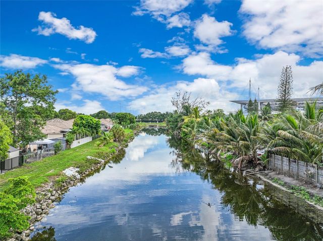 20504 NW 19th Avenue, Miami Gardens, FL 33056