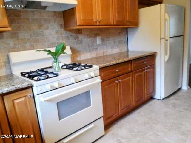 5 Coventry Court 5, Matawan, NJ 07747