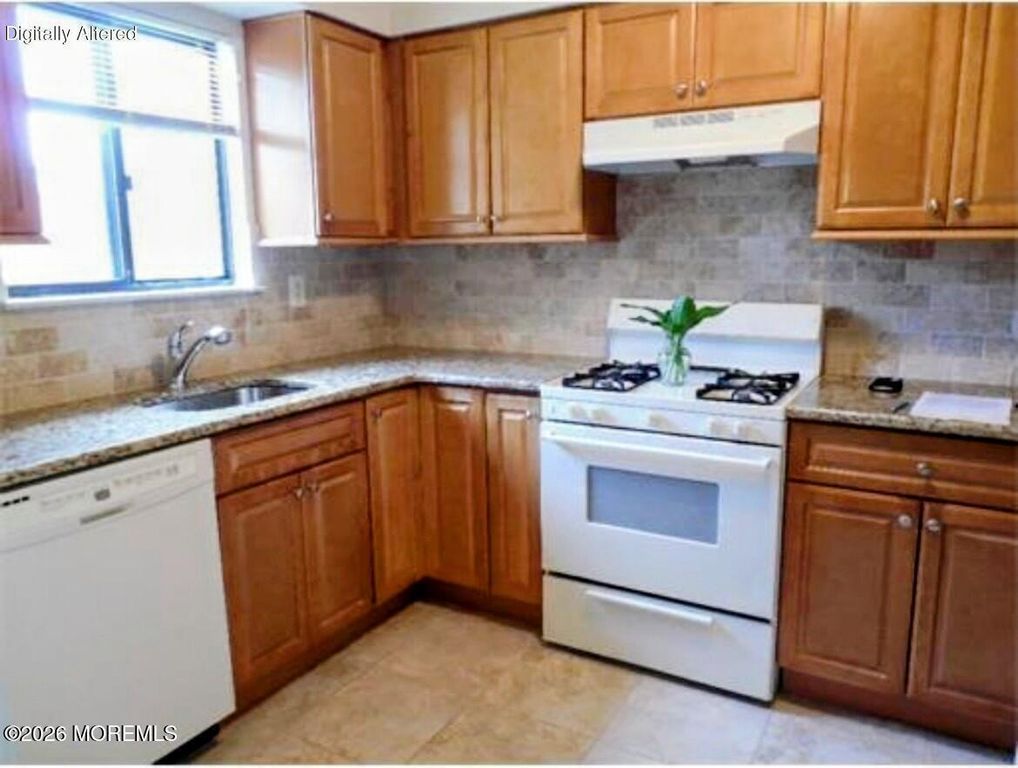 5 Coventry Court 5, Matawan, NJ 07747