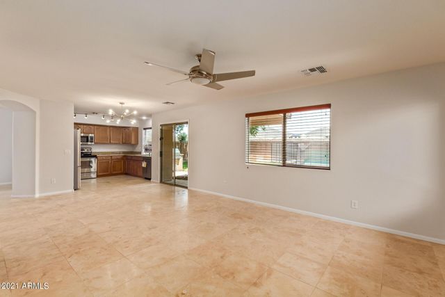 28511 N 25th Avenue, Phoenix, AZ 85085