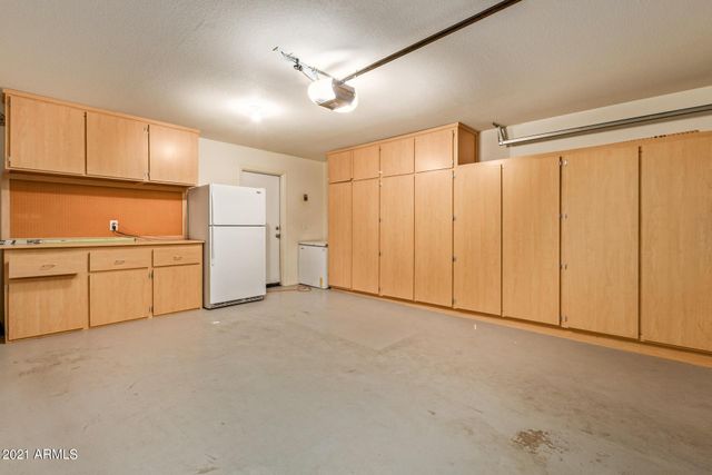 28511 N 25th Avenue, Phoenix, AZ 85085