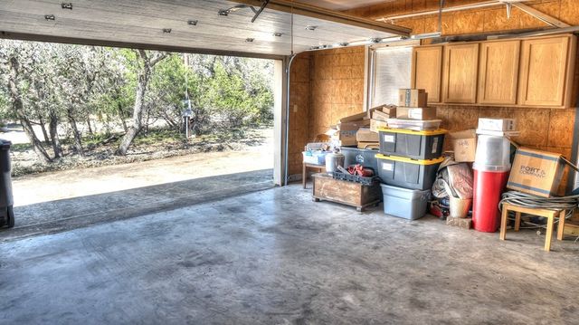 834 Alex Auld, Leakey, TX 78873