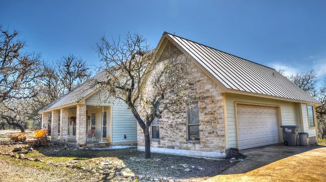 834 Alex Auld, Leakey, TX 78873