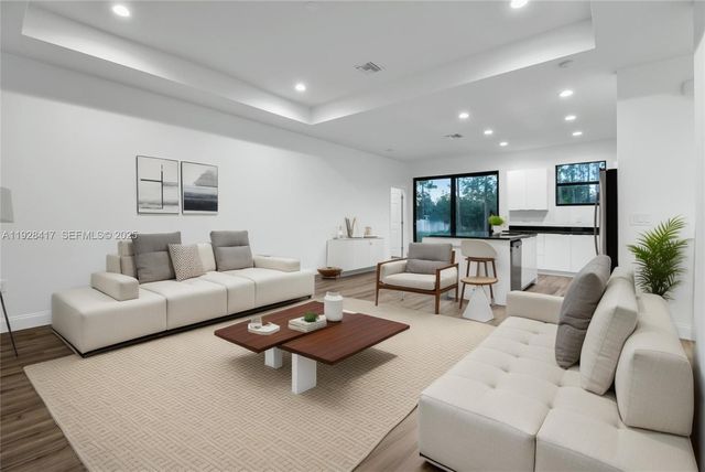 902 Magnolia Ave, Lehigh Acres, FL 33972