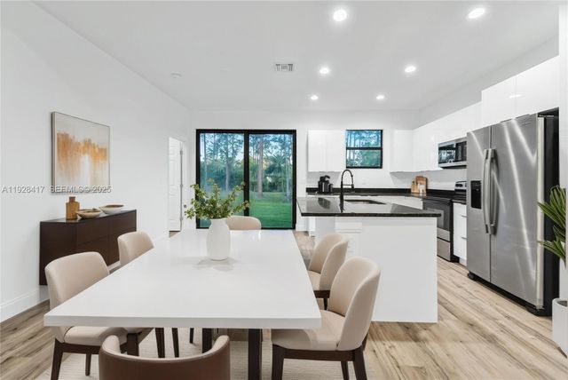 902 Magnolia Ave, Lehigh Acres, FL 33972