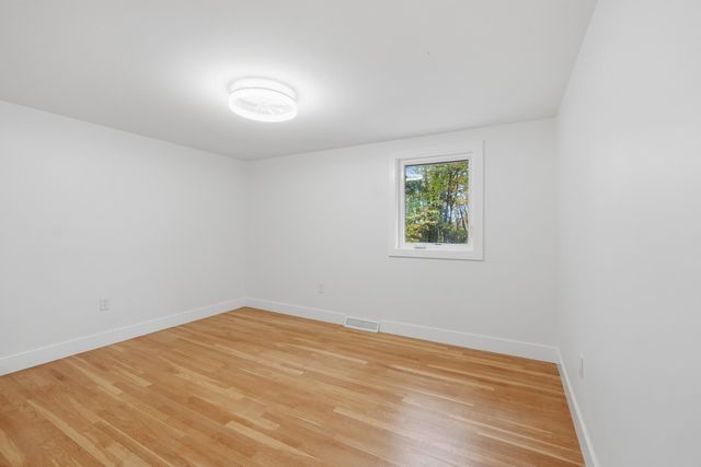 66 Ontario Dr, Hudson, MA 01749