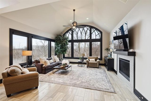 13286 NE 56th Street, Elkhart, IA 50073
