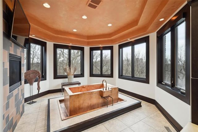 13286 NE 56th Street, Elkhart, IA 50073