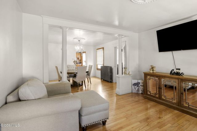 20 108th Street, Troy, NY 12182