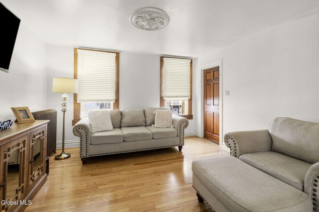 20 108th Street, Troy, NY 12182