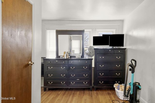 20 108th Street, Troy, NY 12182