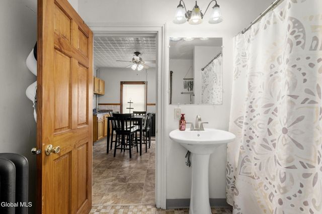 20 108th Street, Troy, NY 12182