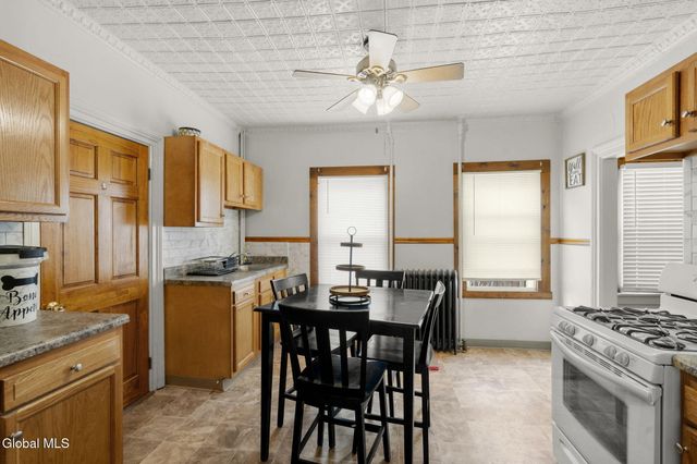 20 108th Street, Troy, NY 12182