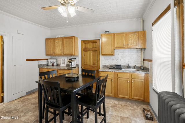 20 108th Street, Troy, NY 12182