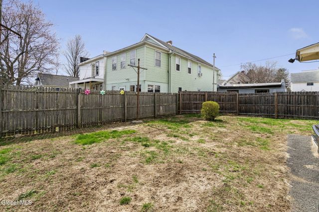 20 108th Street, Troy, NY 12182
