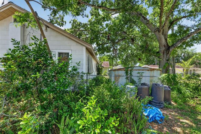 1302 22ND STREET W, Bradenton, FL 34205