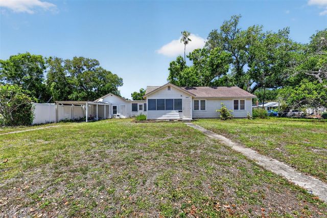 1302 22ND STREET W, Bradenton, FL 34205