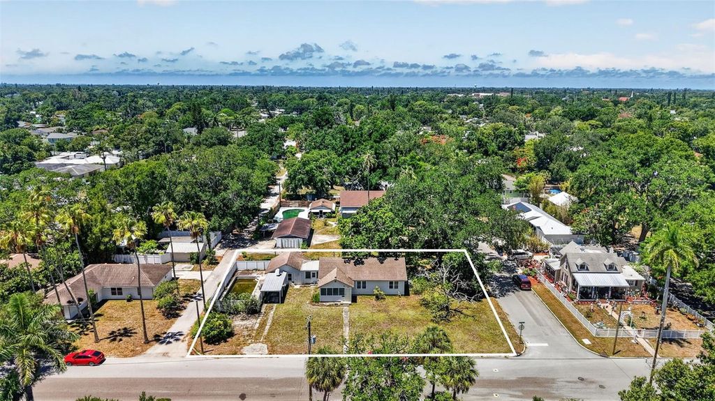 1302 22ND STREET W, Bradenton, FL 34205