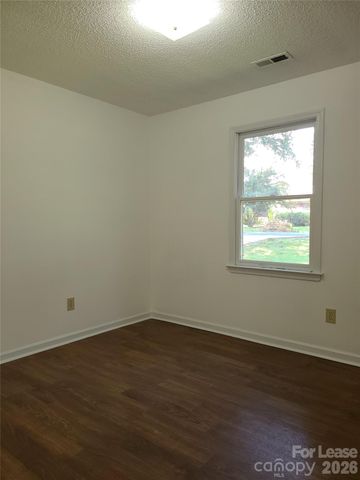 210 N Cloudman Street, Charlotte, NC 28216