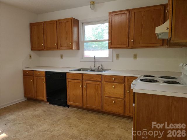 210 N Cloudman Street, Charlotte, NC 28216