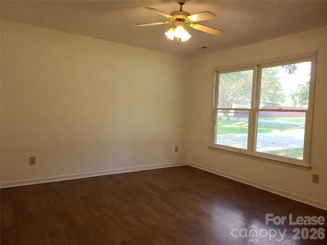 210 N Cloudman Street, Charlotte, NC 28216