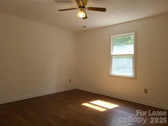 210 N Cloudman Street, Charlotte, NC 28216