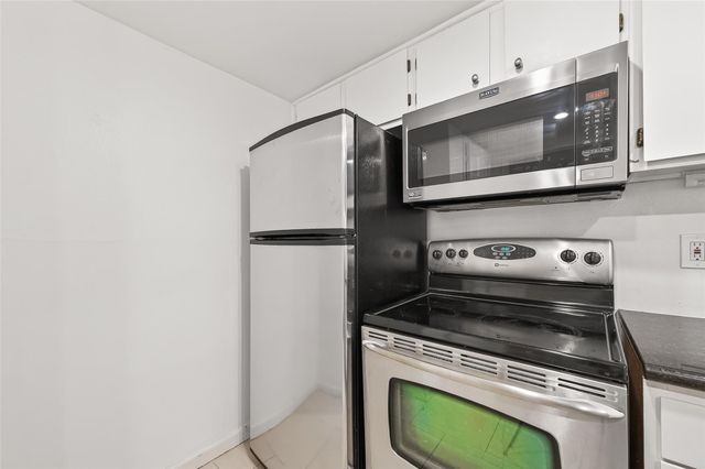 14707 Barryknoll Lane 164, Houston, TX 77079