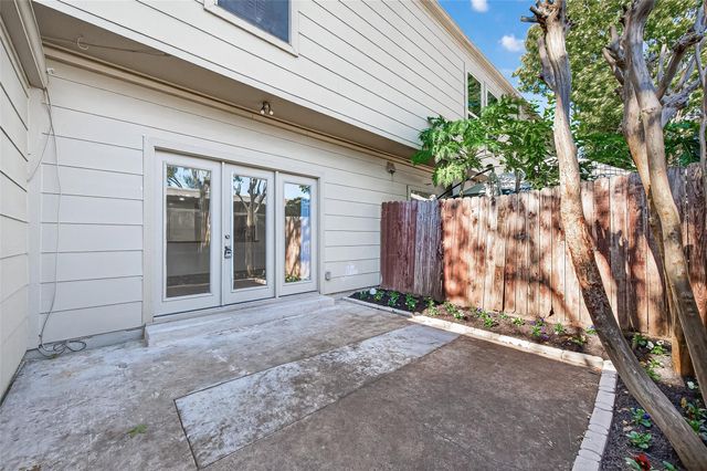 14707 Barryknoll Lane 164, Houston, TX 77079