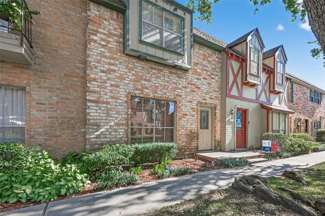 14707 Barryknoll Lane 164, Houston, TX 77079