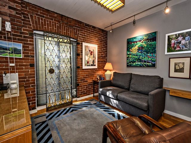 1 Parkton, Shadyside, PA 15232